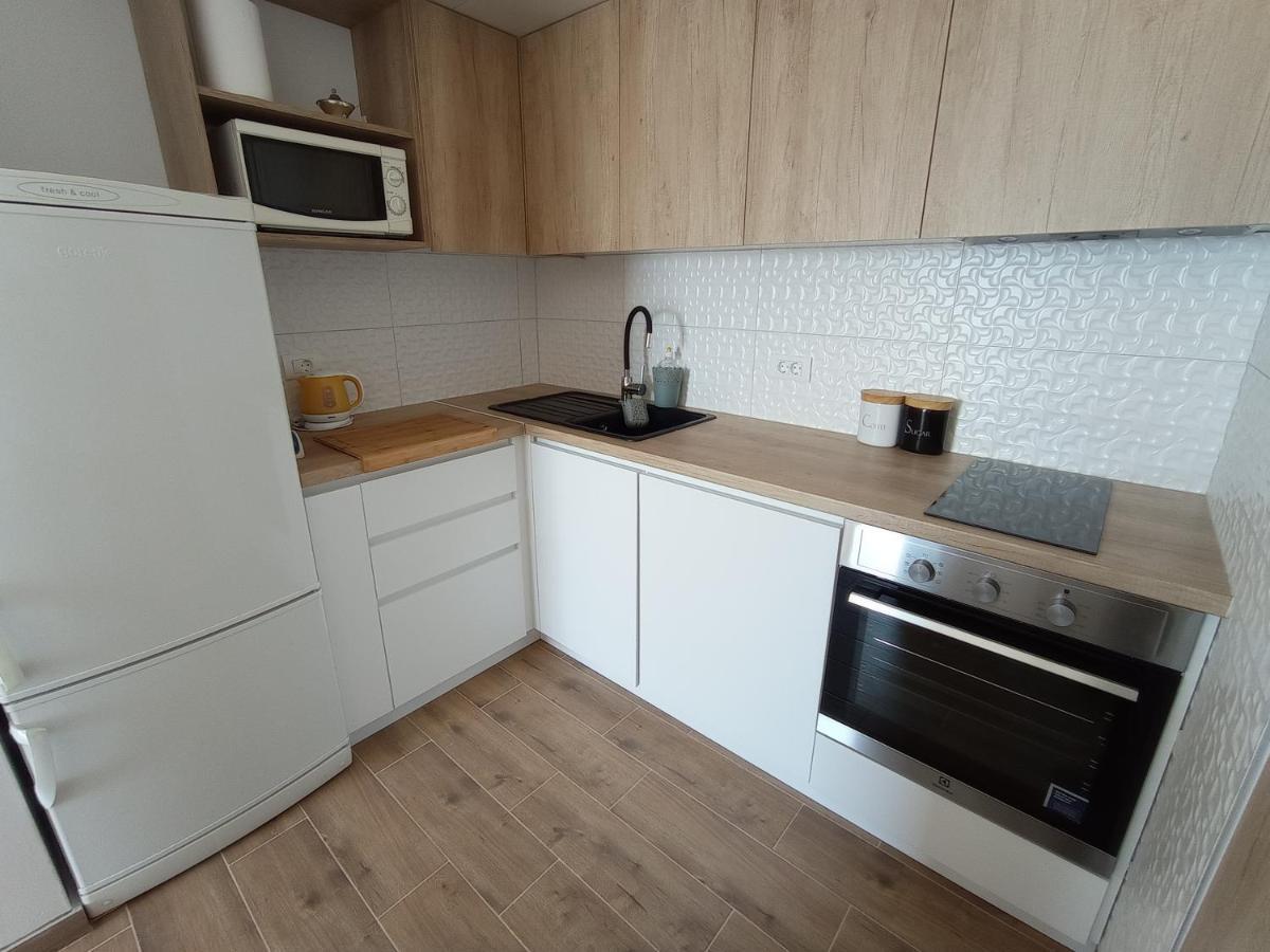 Cozy Apartmant With A Sea View In Орашац Екстериор снимка