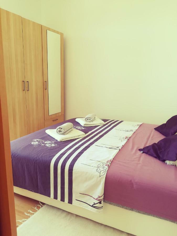 Cozy Apartmant With A Sea View In Орашац Екстериор снимка